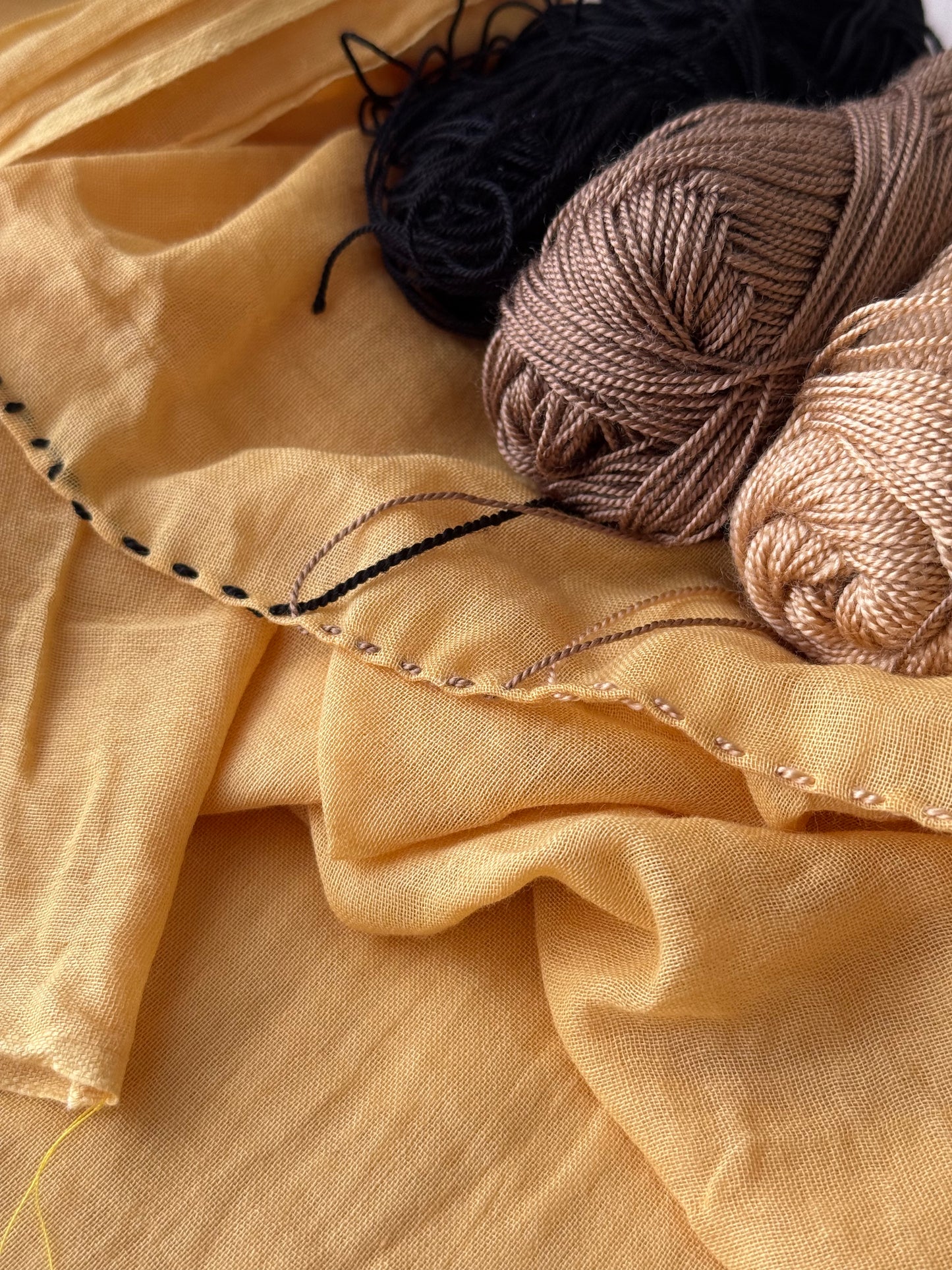 HORIZON CROP TOP - WARM YELLOW COTTON