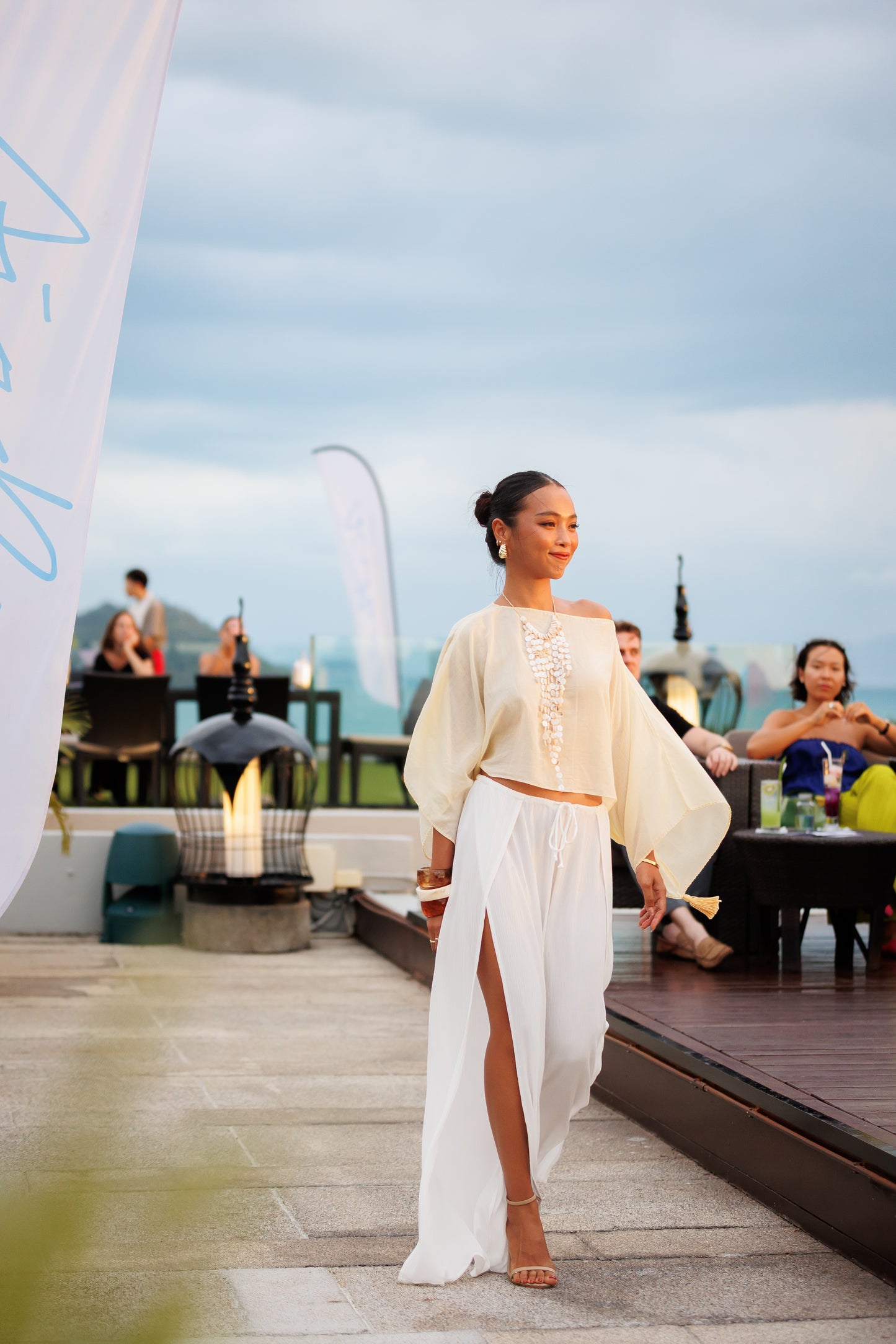 ENYA WHITE SLIT PANTS